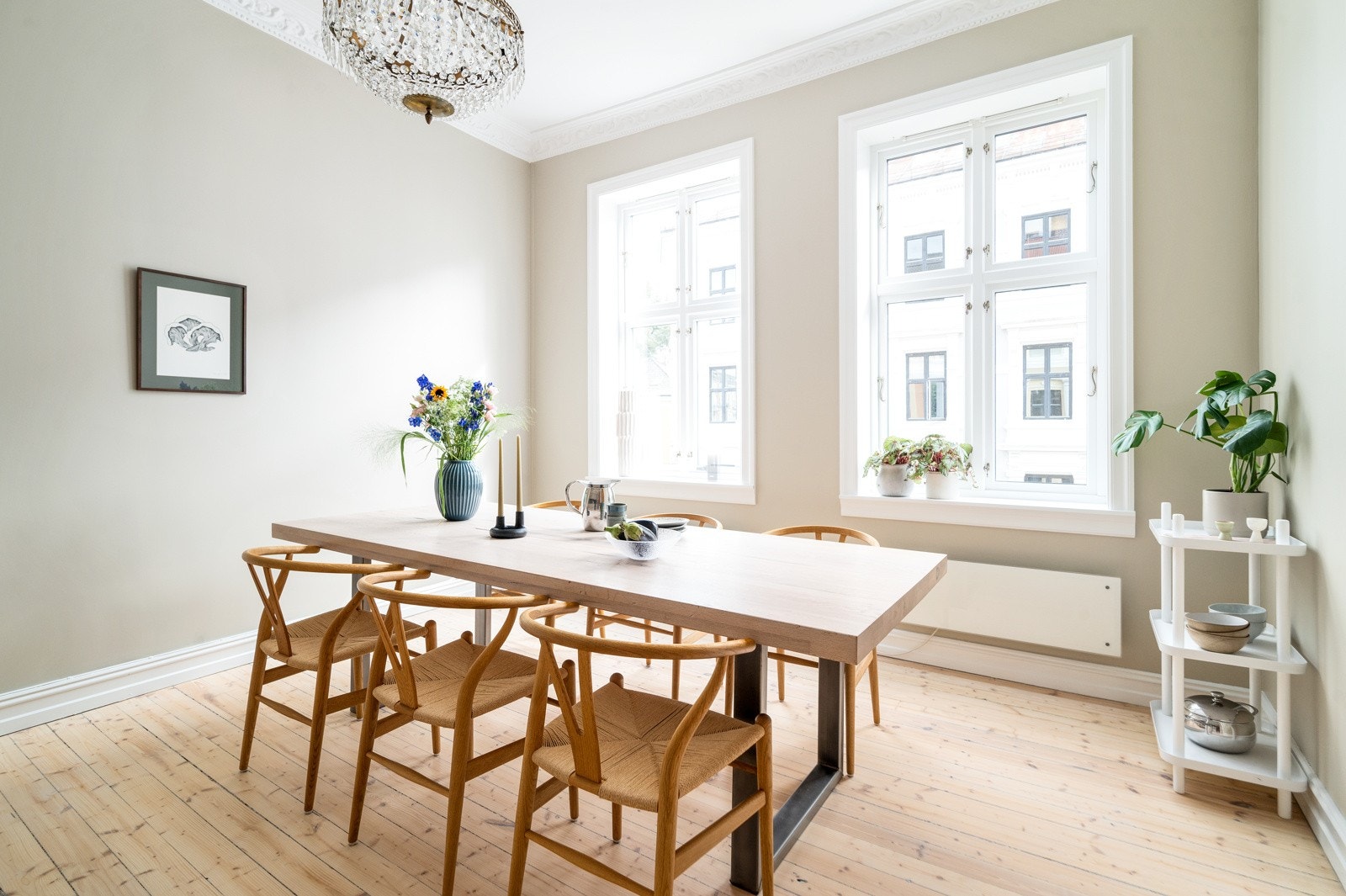 Her er det god plass til å invitere familien og venner på hyggelige måltider. Galleribilde