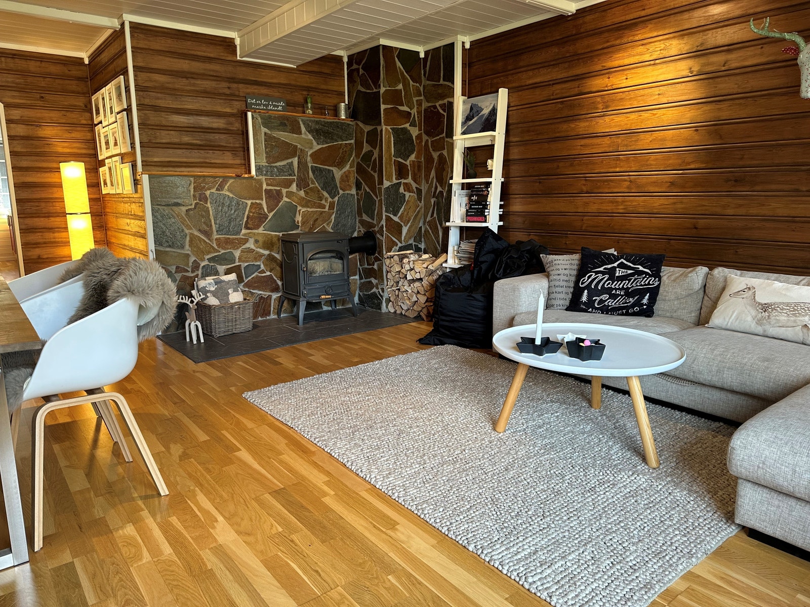 2. etasje spisestue/stue Galleribilde