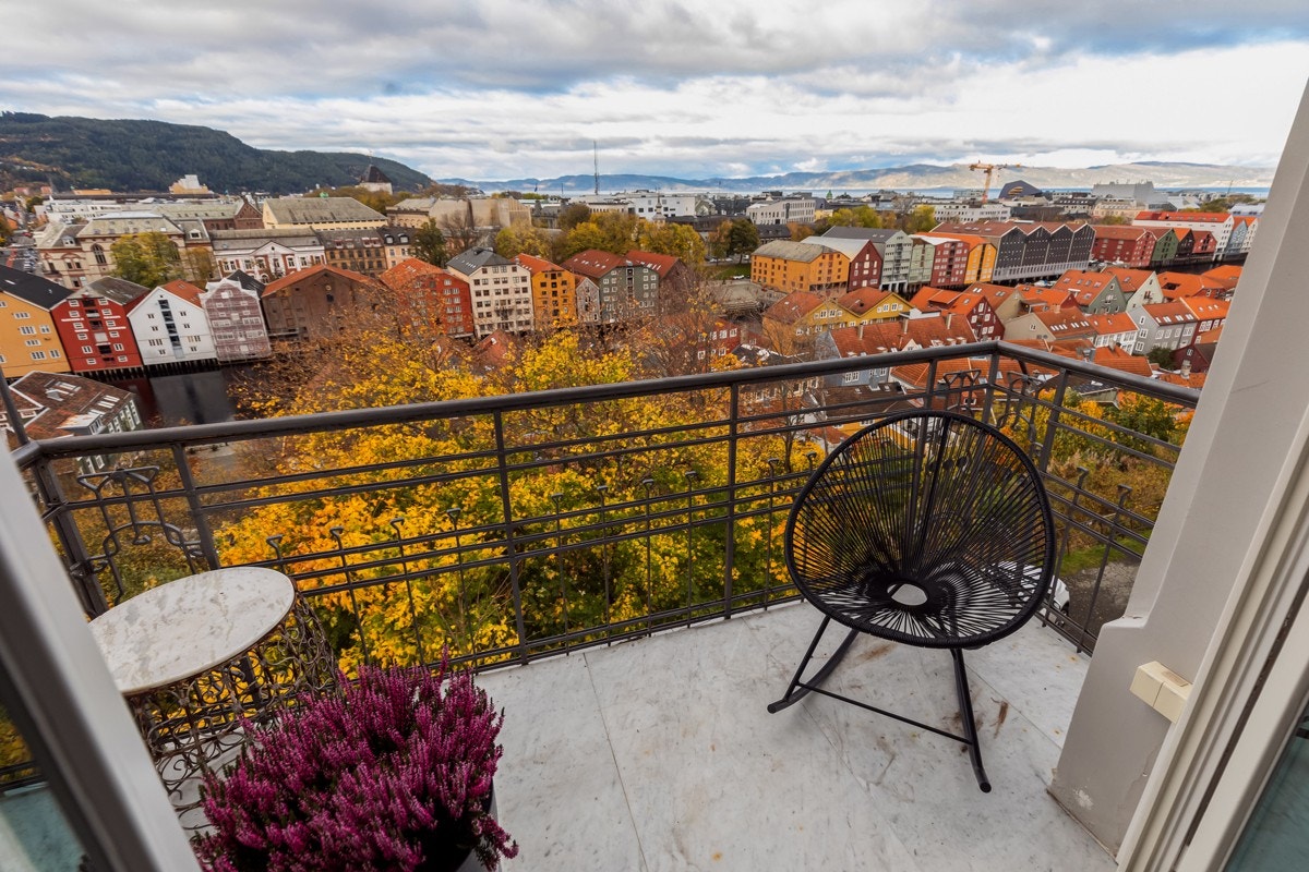 Utsikt fra den ene balkongen. Galleribilde