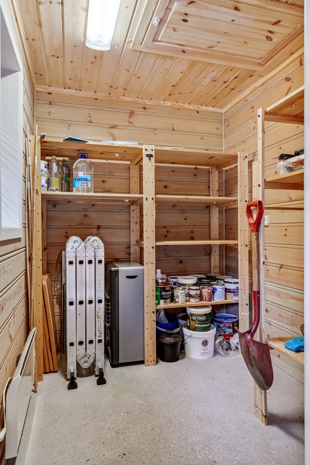 Uteboden har god plass for lagring Galleribilde
