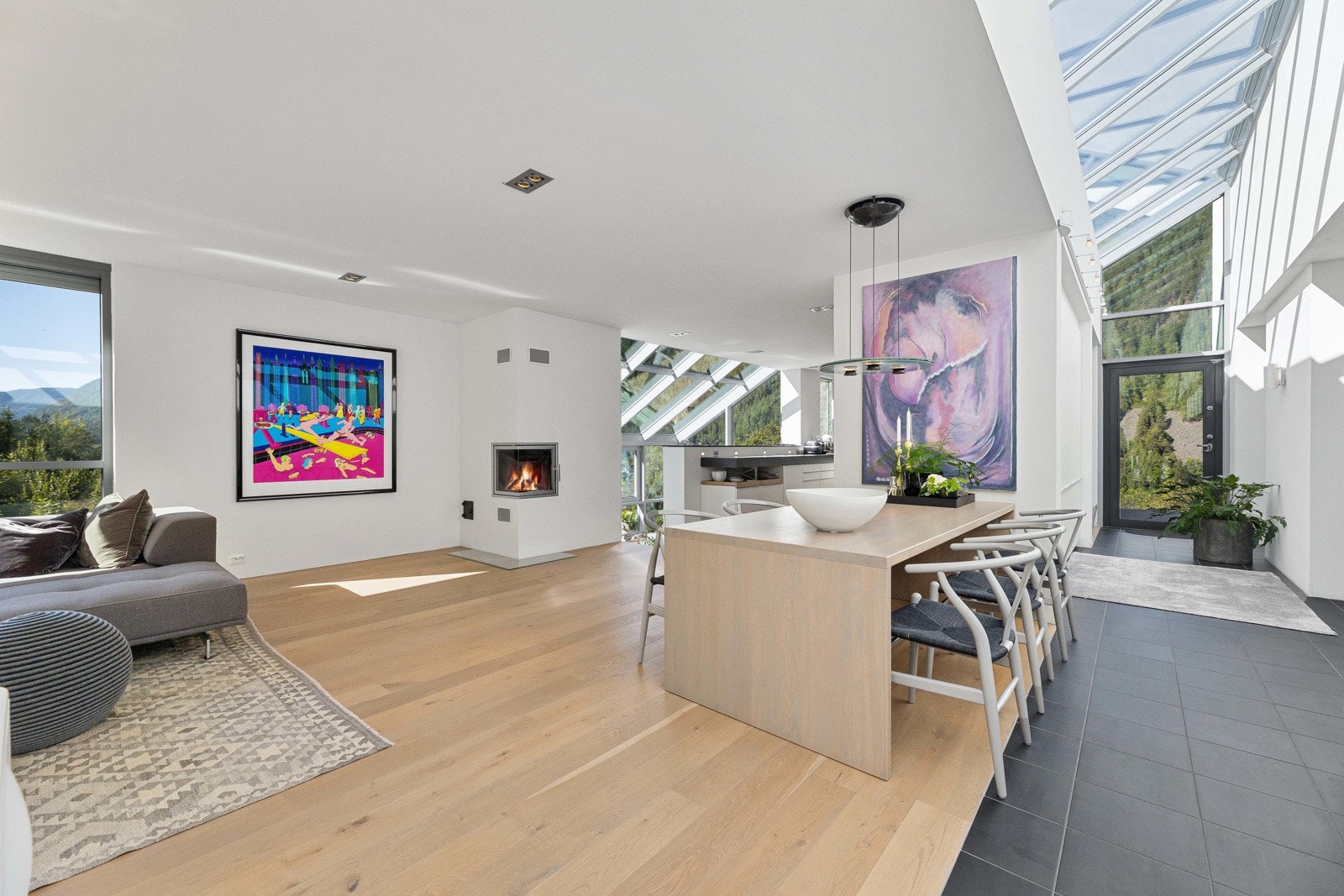 Stue mot gang med overlysvinduer Galleribilde