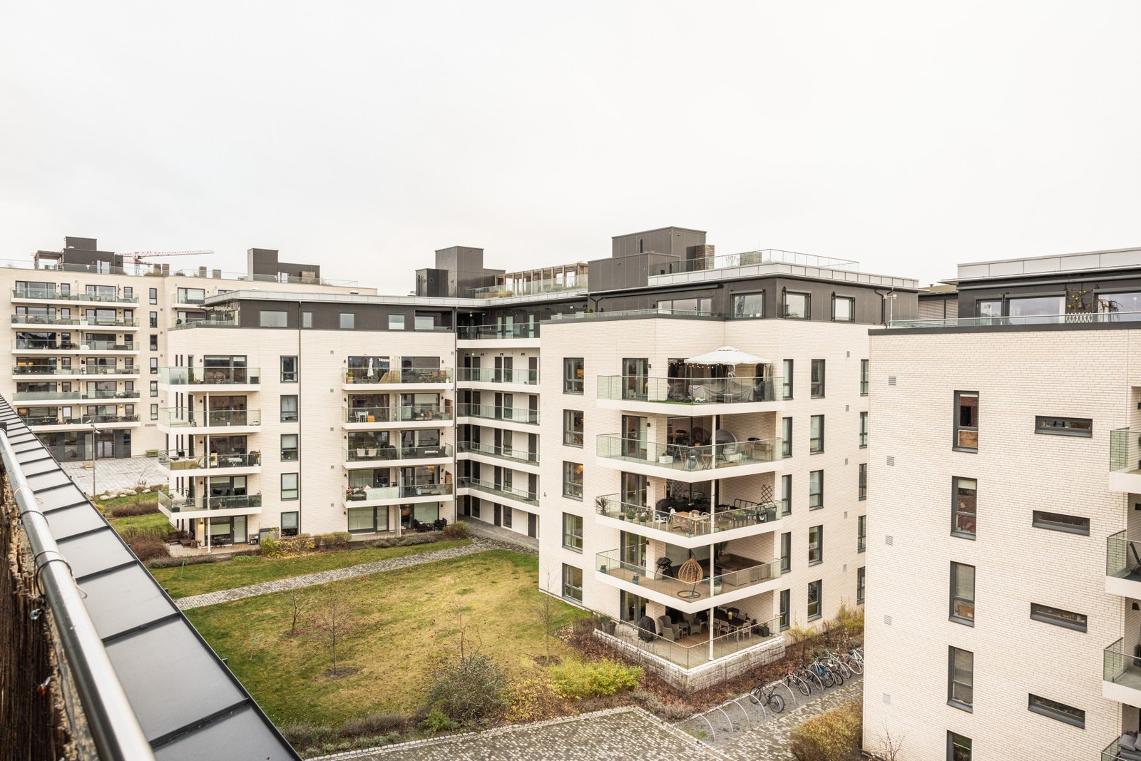 Hyggelig utsyn over nærområdet. Galleribilde