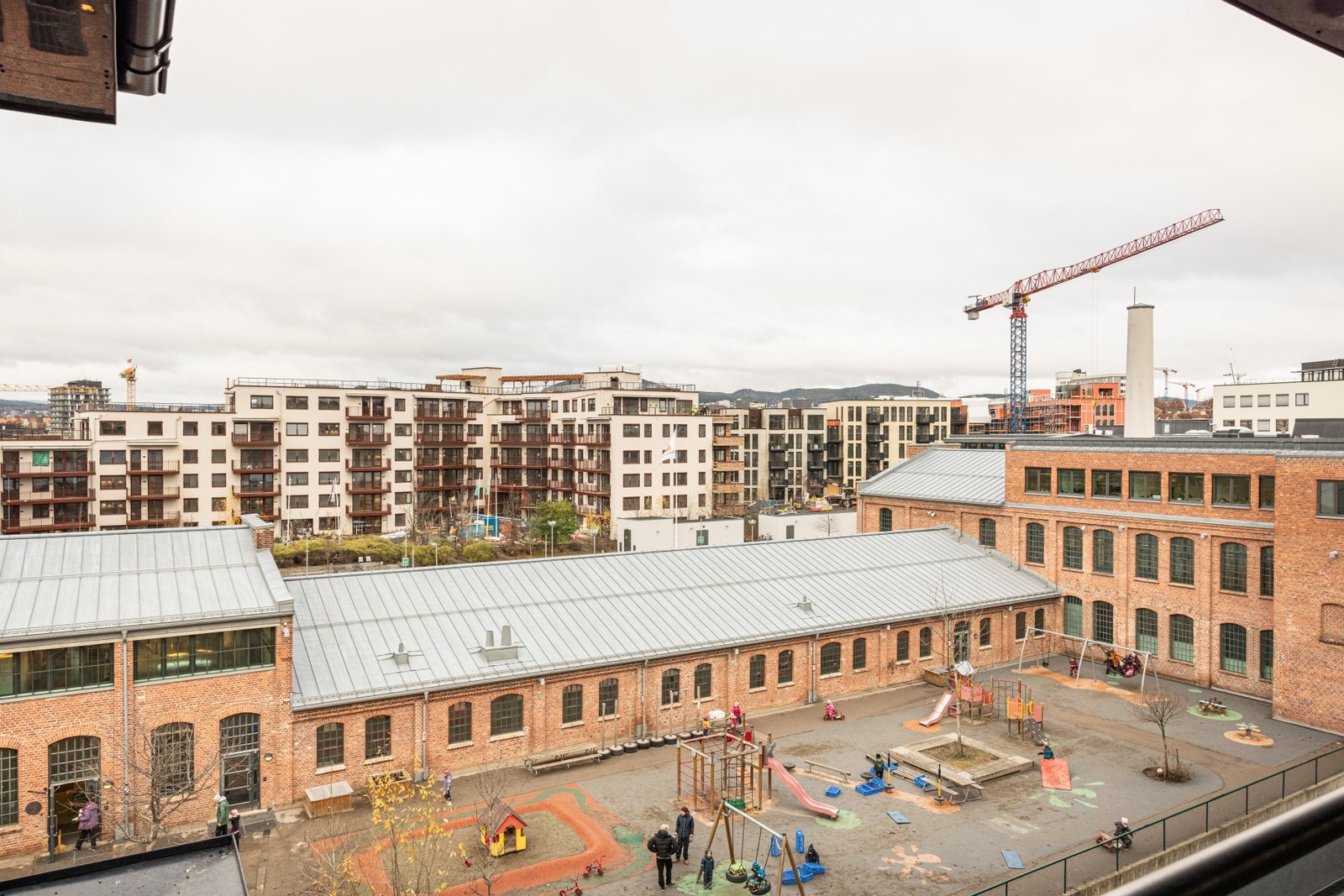 Kort vei til skole, barnehage og servicetilbud. Galleribilde
