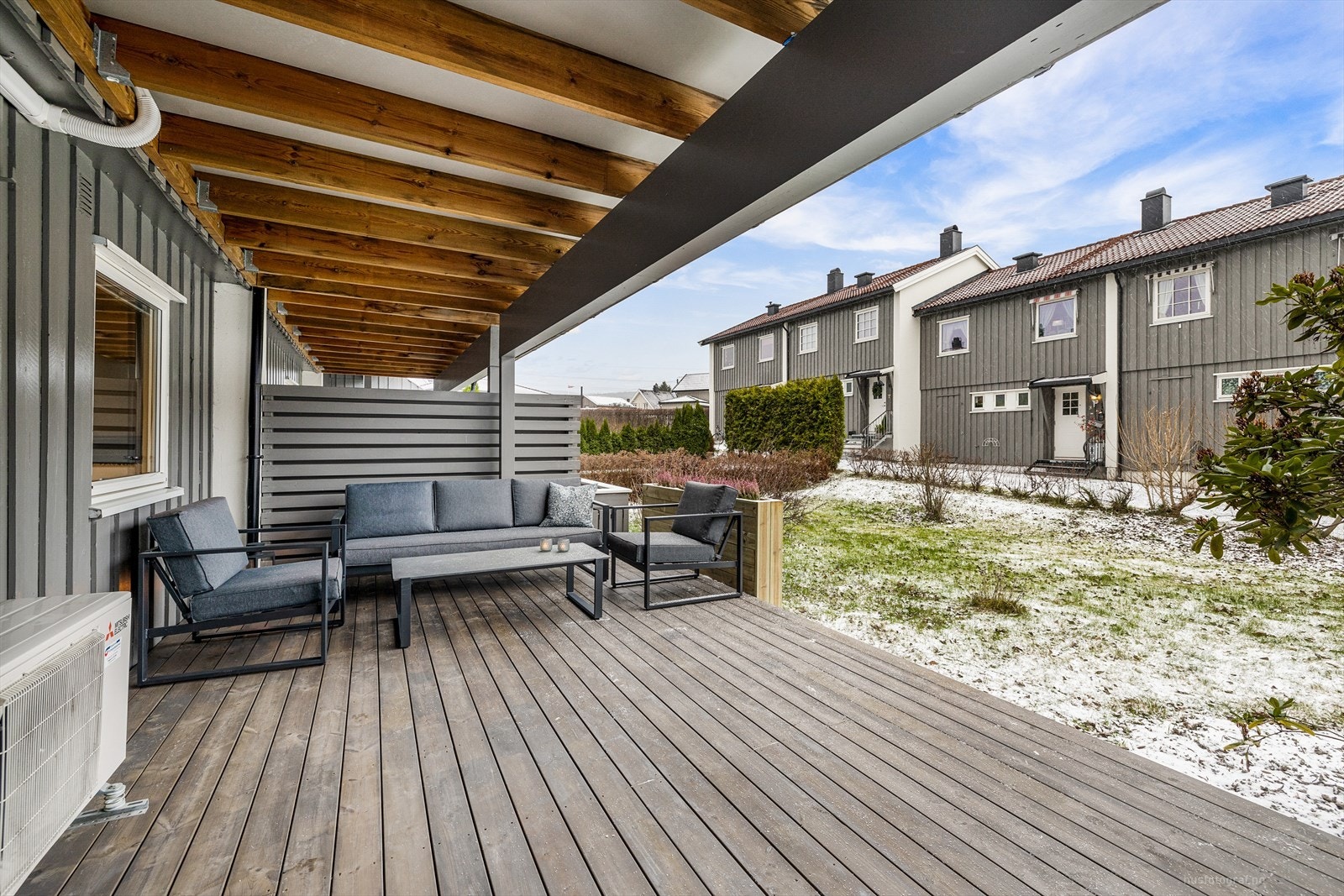 Terrasse med hage Galleribilde