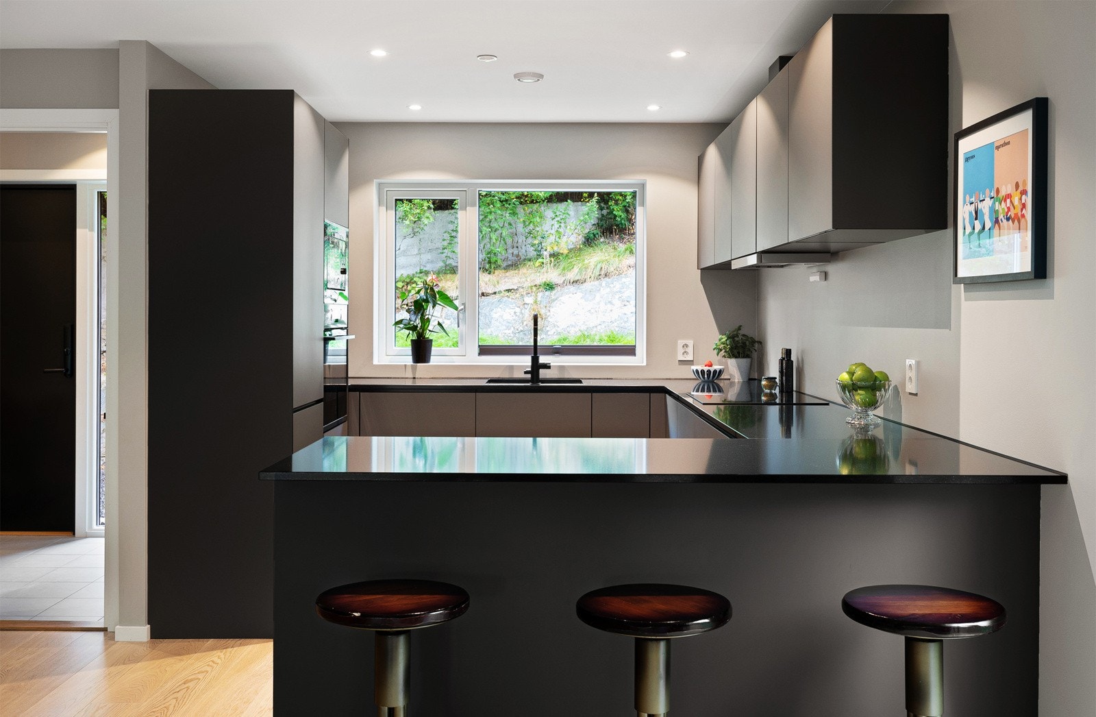 Komfyrvakt og lekkasjestopper er montert i henhold til forskrifter. Galleribilde