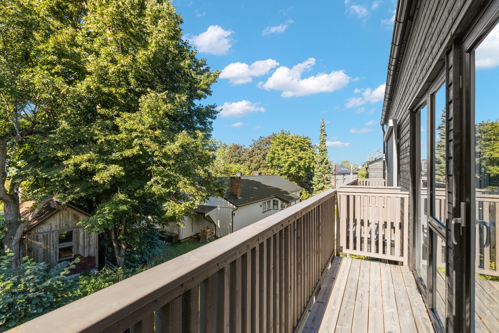 Balkong ut fra hovedsoverom Galleribilde