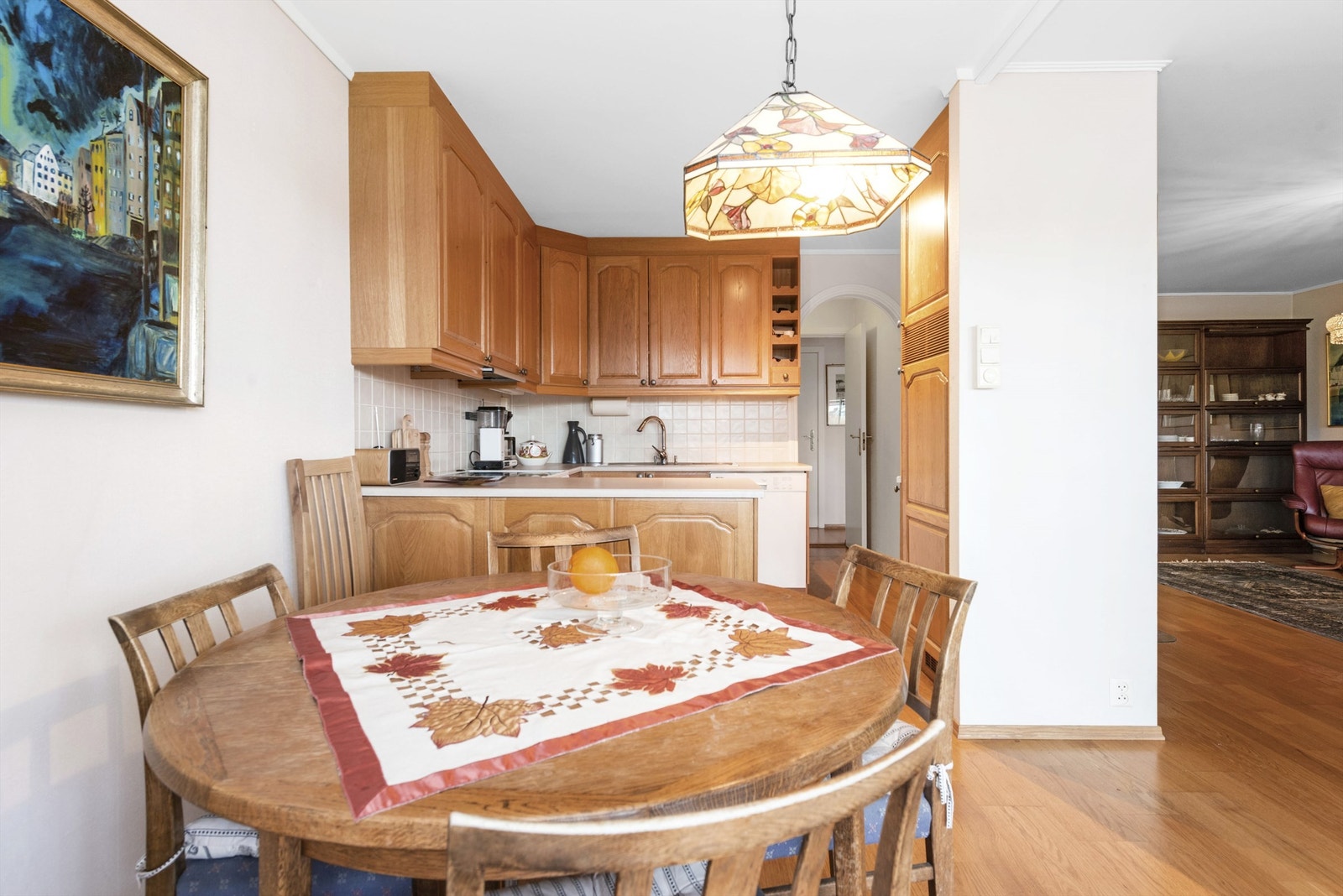 Kjøkken med spiseplass Galleribilde