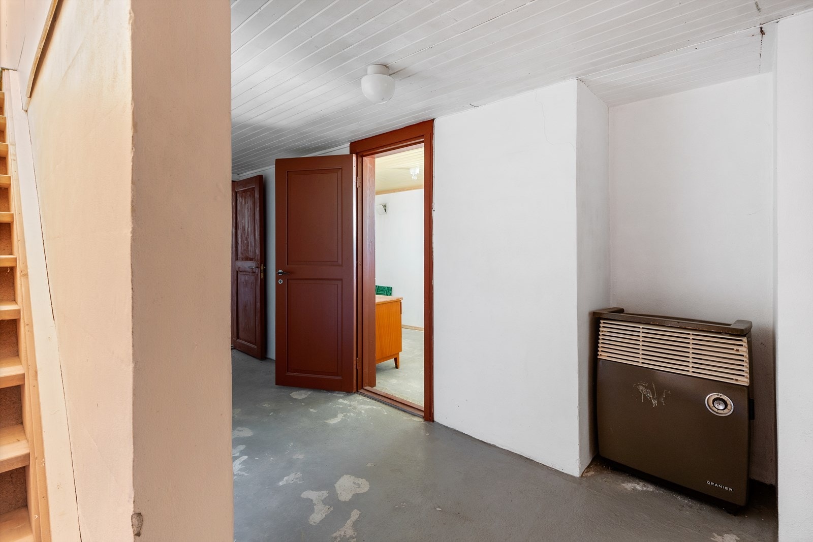 Kjeller med flere disponible rom Galleribilde