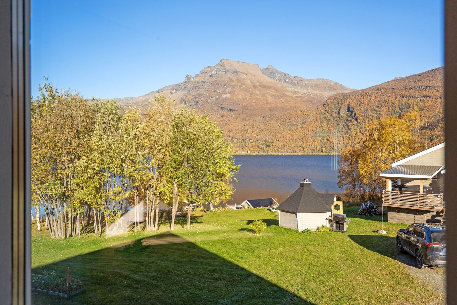 Utsikt i fra 2. etasje i garasjen Galleribilde