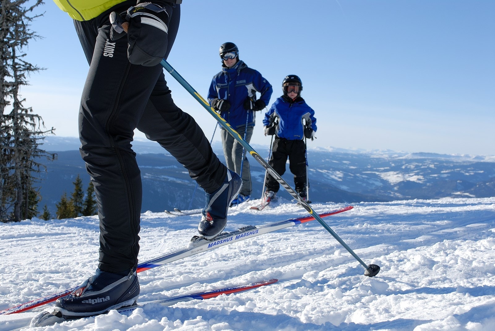 Området ligger ca. 850 moh., nærmest midt i løypenettet mellom Hafjell og Sjusjøen. Galleribilde