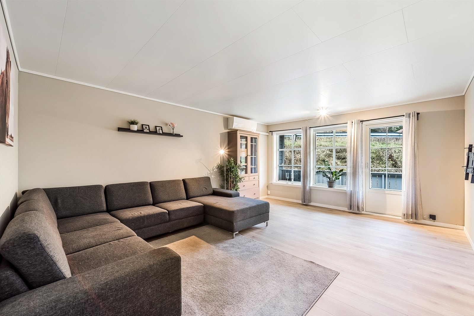 Leiligheten er malt opp i duse, tidsriktige farger! Galleribilde