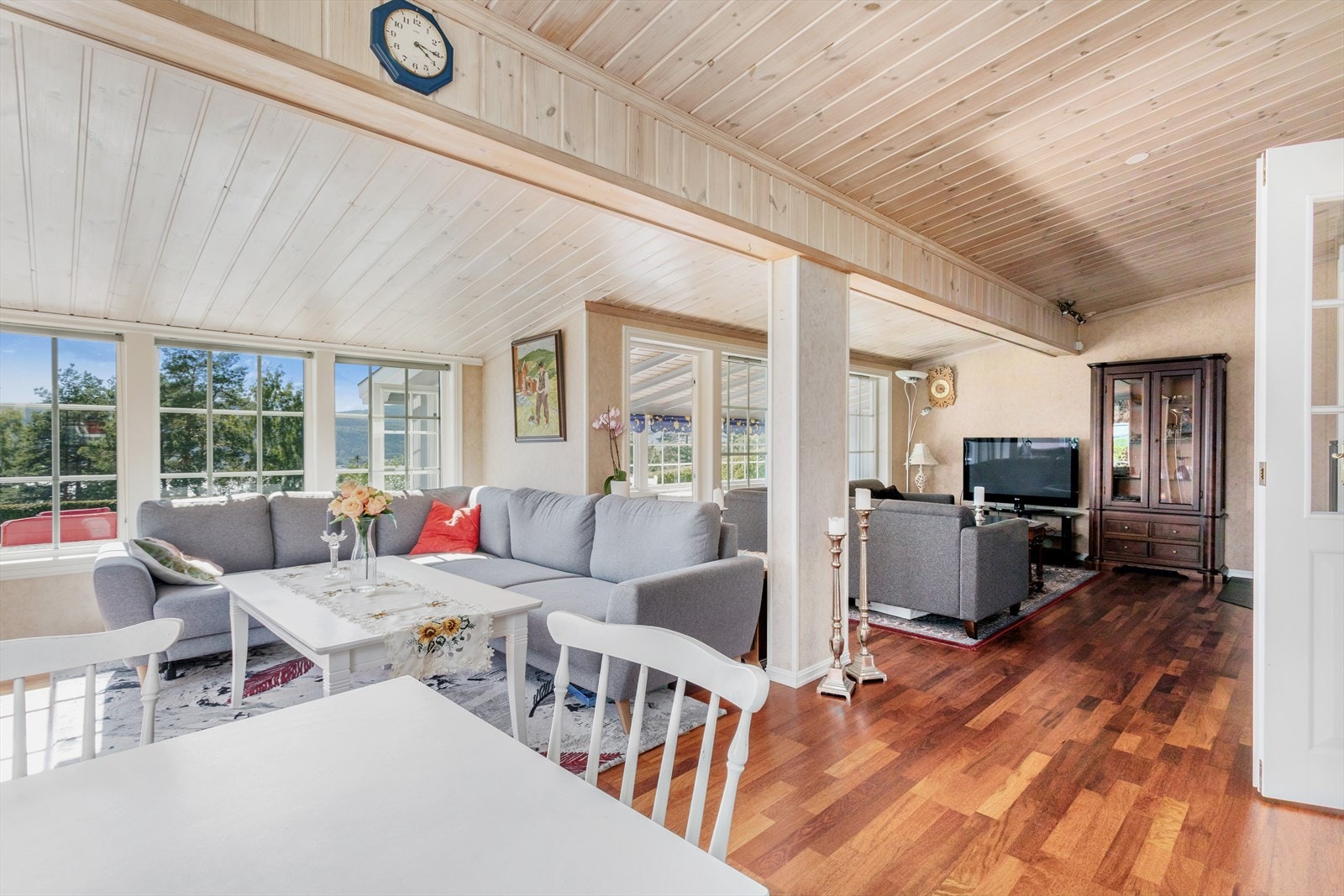 Romslig stue Galleribilde