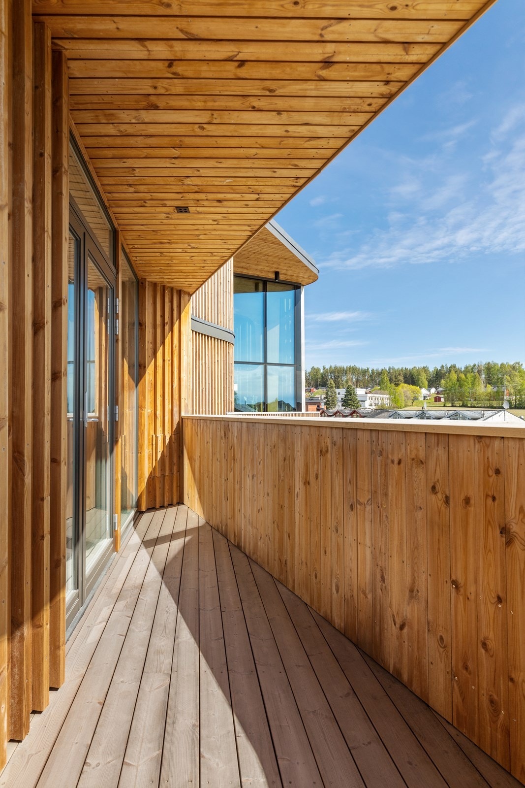 Romslig balkong. Galleribilde