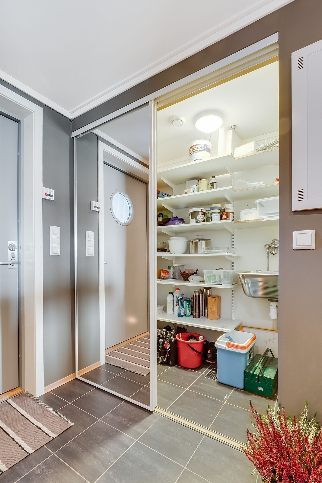 Speil skyvedørsgarderobe/bod Galleribilde