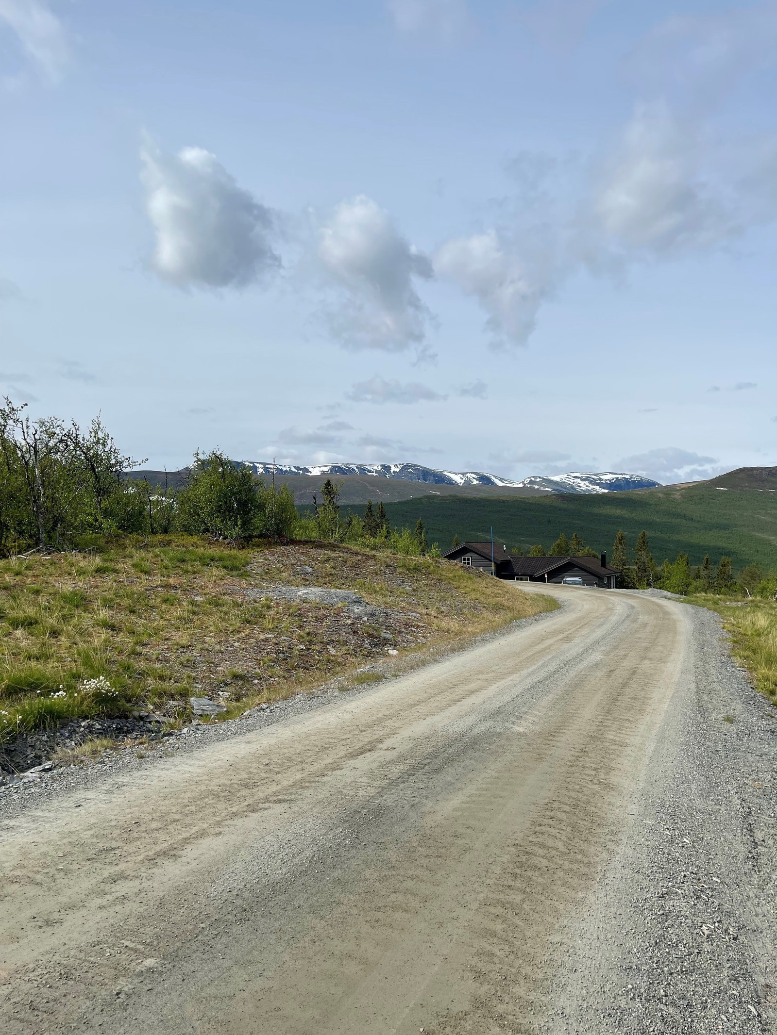 Utsikt innover fjella fra Solsteinslie Galleribilde