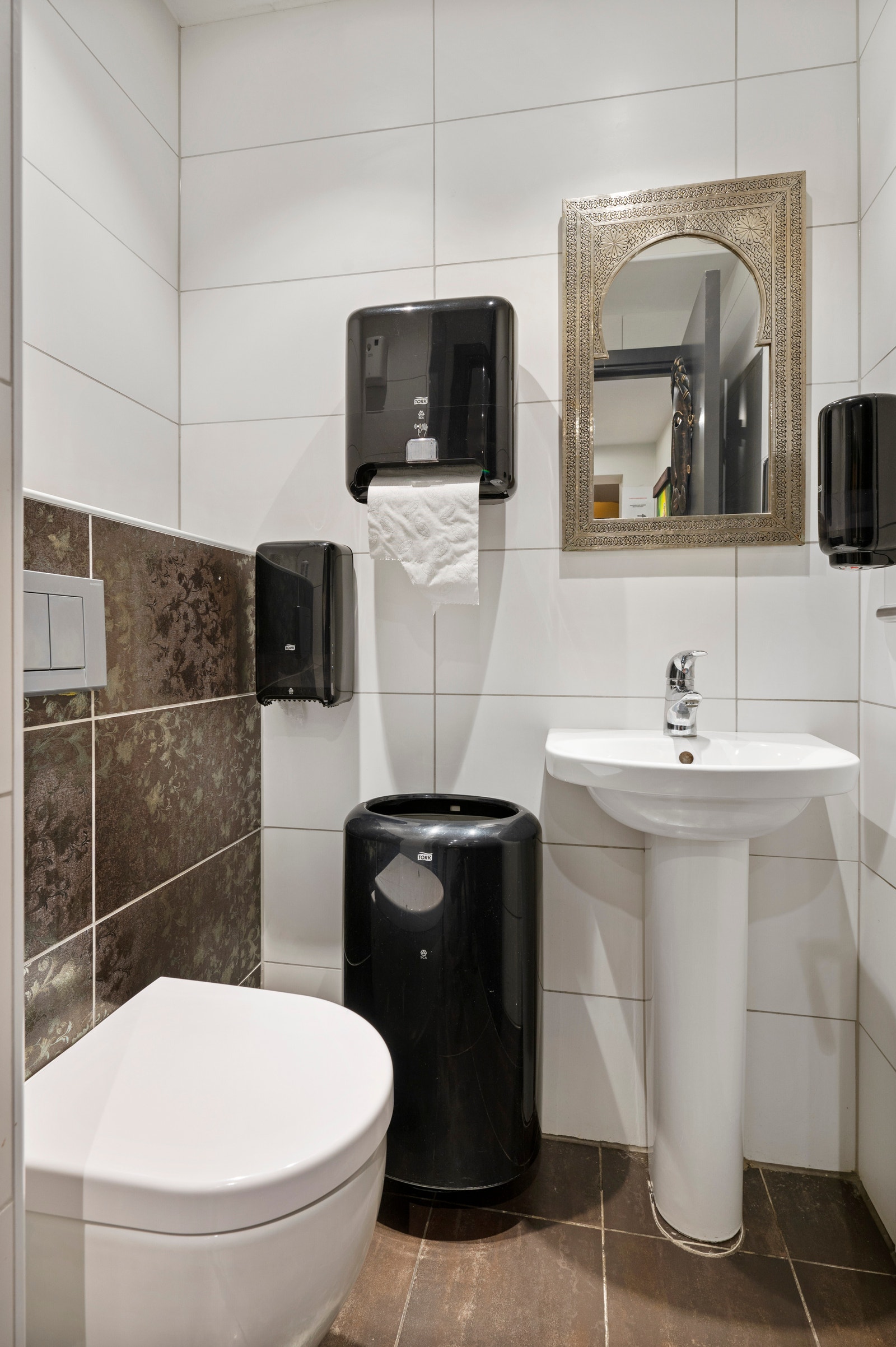 Moderne toaletter. Galleribilde