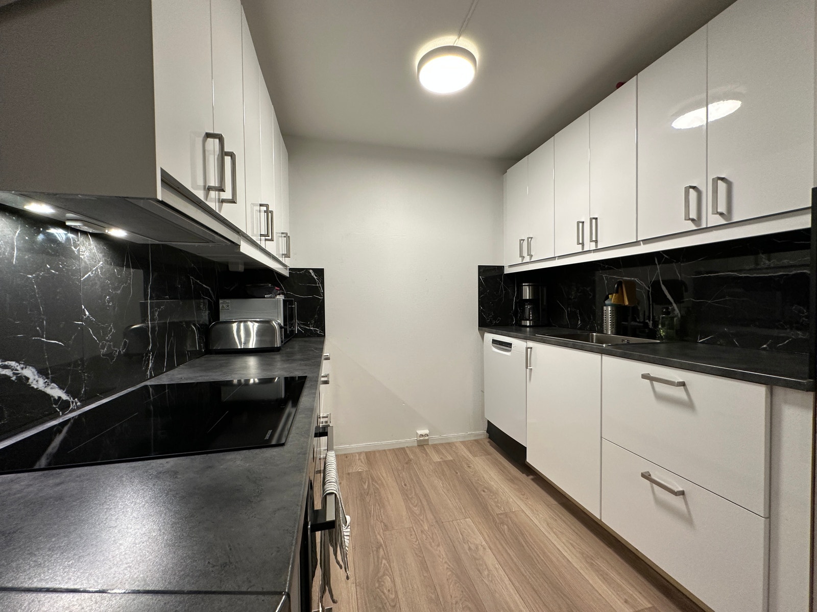 Flott og moderne kjøkken Galleribilde