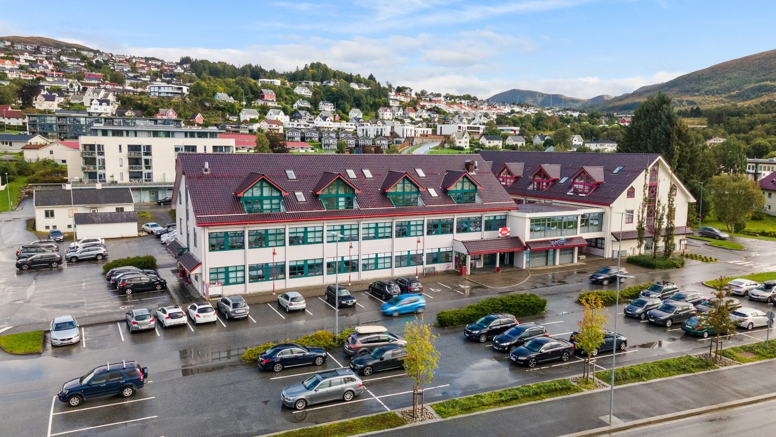 Ulsteinvik sentrum Galleribilde