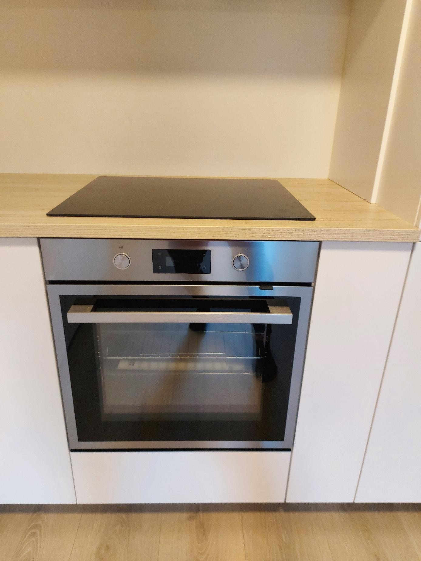 Komfyr med induksjonstopp Galleribilde