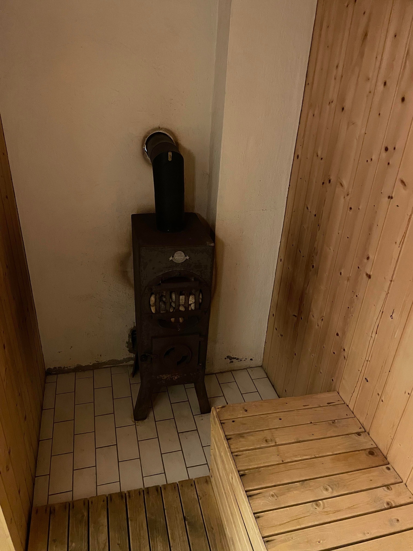 Vedfyrt badstue Galleribilde