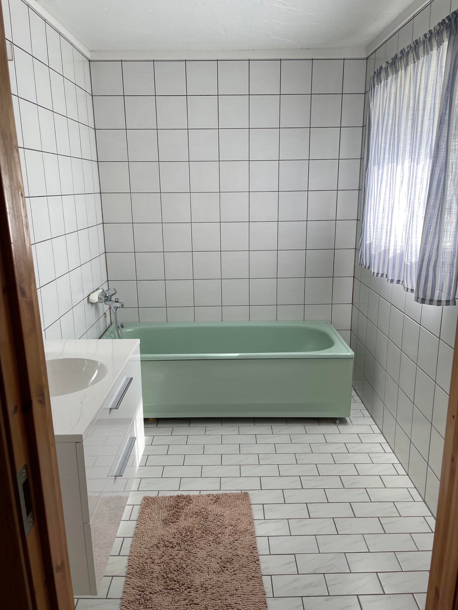 Bad i kjeller Galleribilde