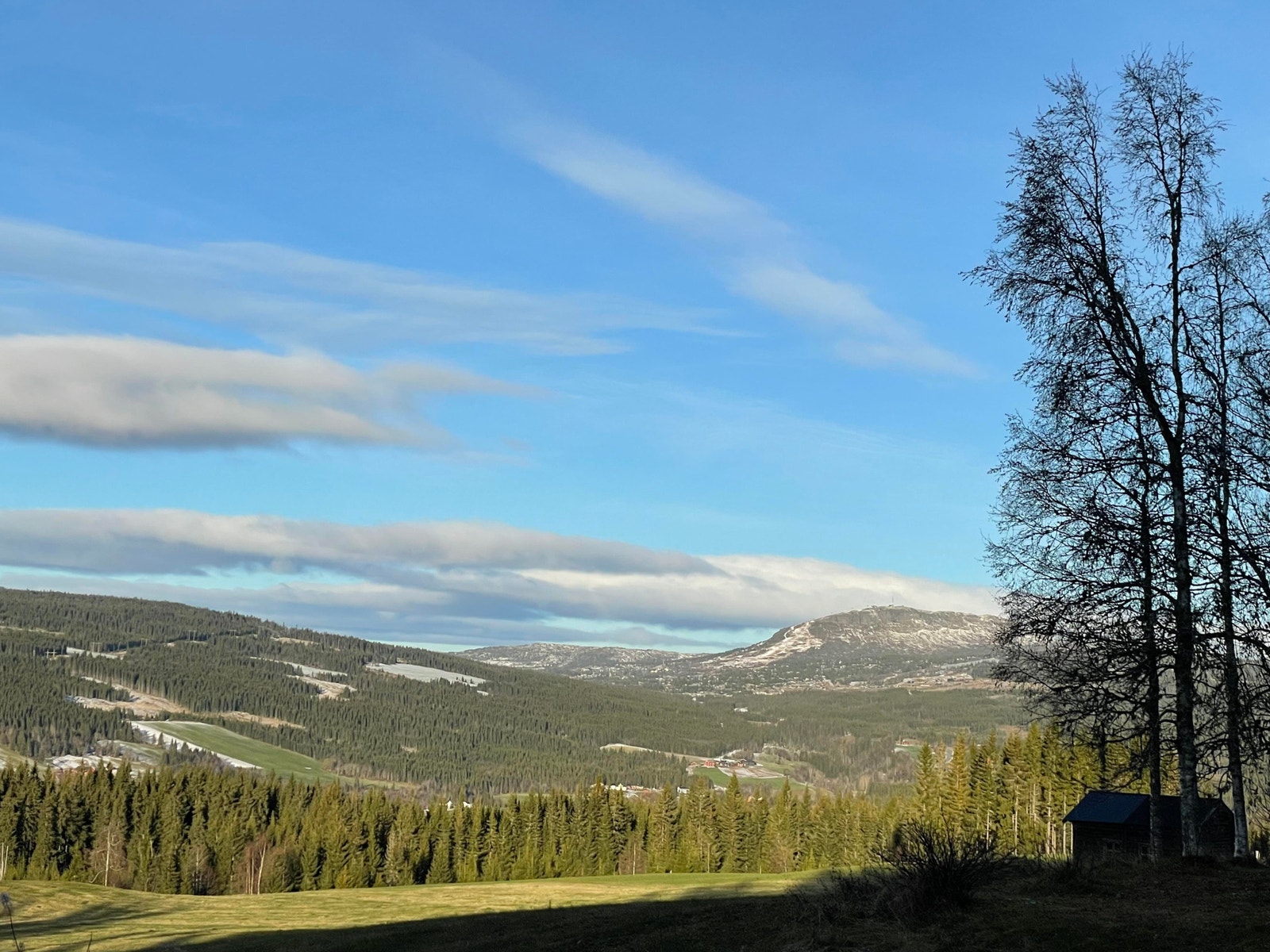 Utsikt mot Skeikampen Galleribilde