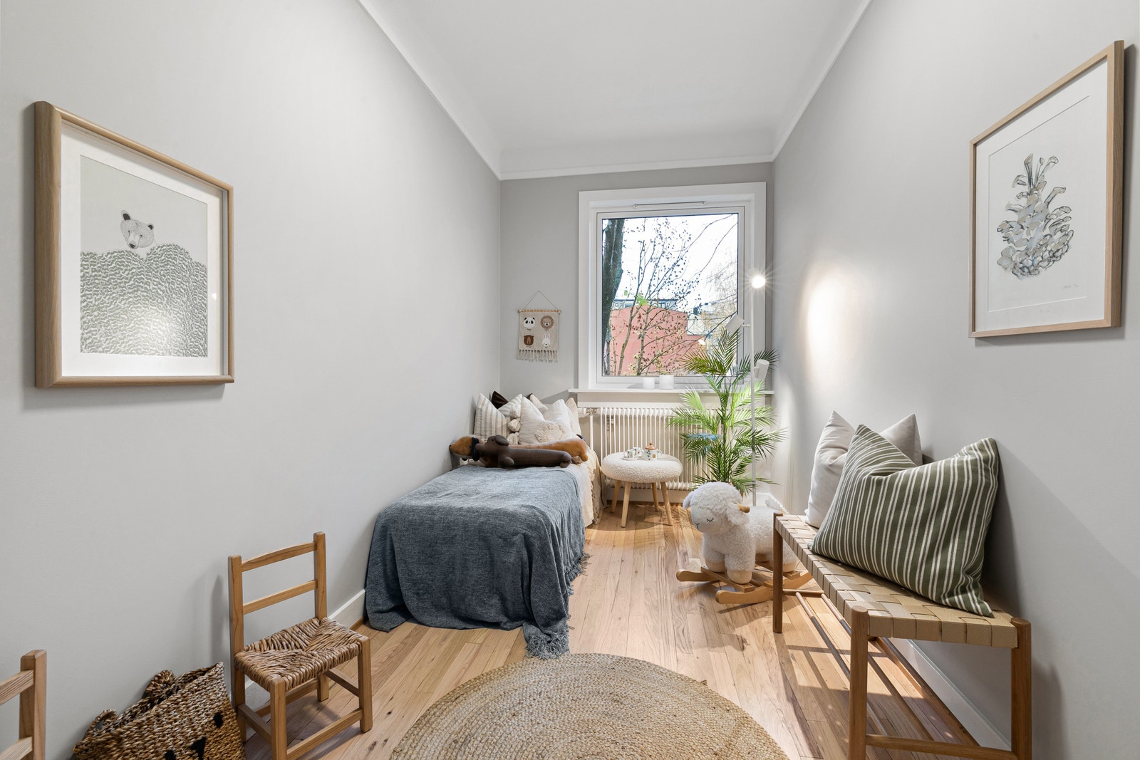 Her er det satt inn garderobeskap og lysskjerming etter at bildet ble tatt Galleribilde