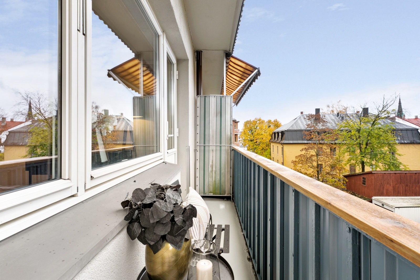 Soverom 1 har utgang til balkong mot bakgård Galleribilde