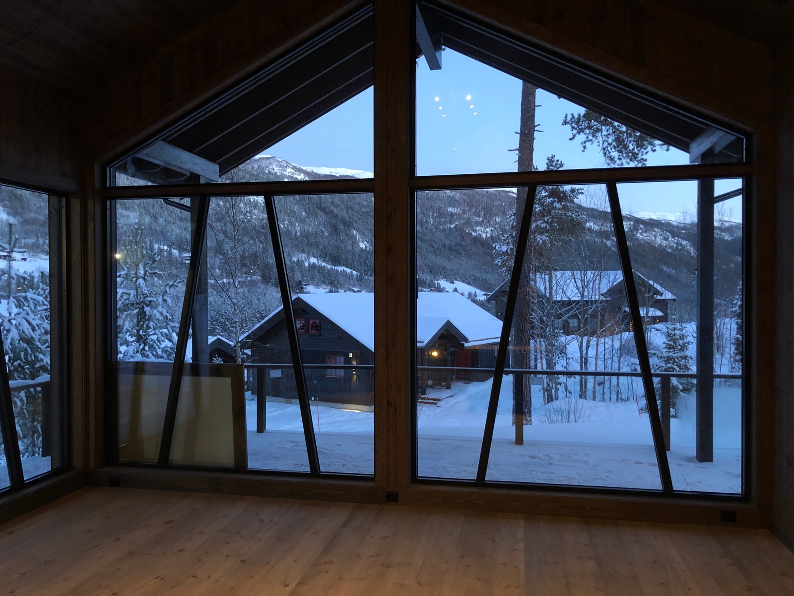 Utsikt fra kjøkken. Galleribilde