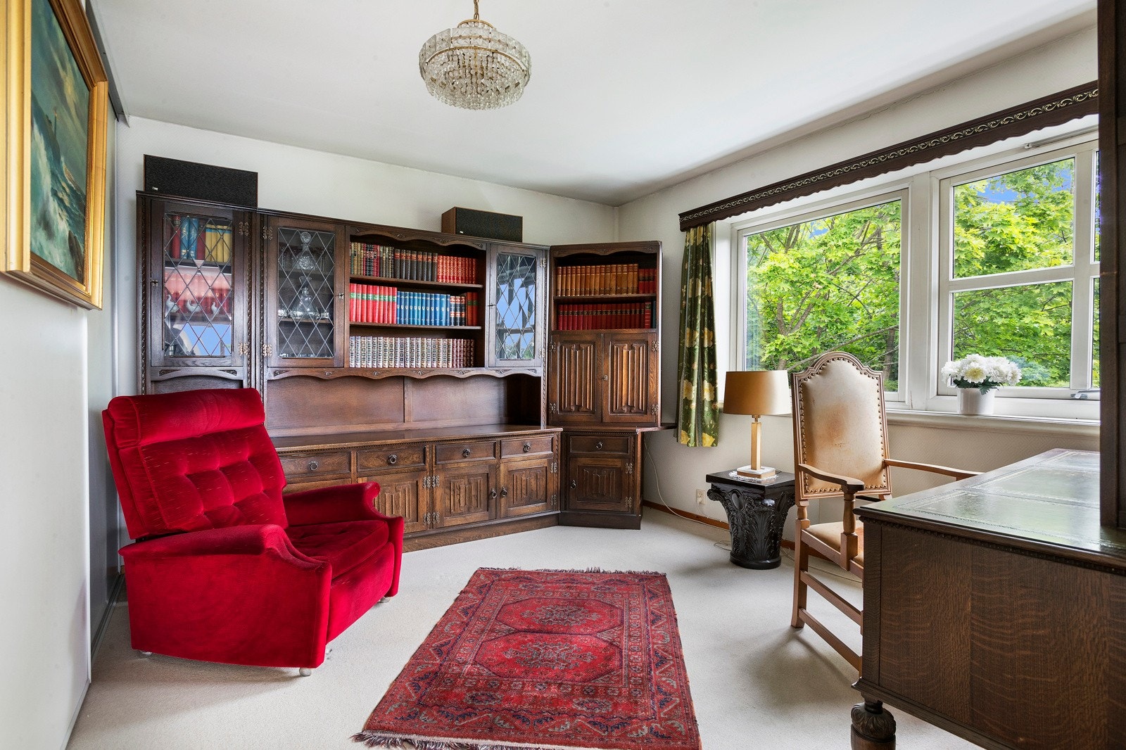 Soverom 1 - Brukes i dag som Kontor/ biliotek/ tv-stue Galleribilde