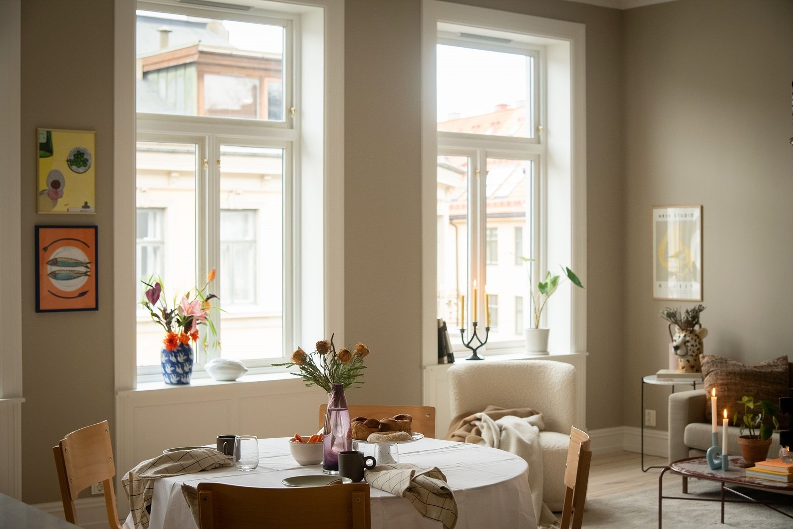 Lekre farger og detaljer. Galleribilde