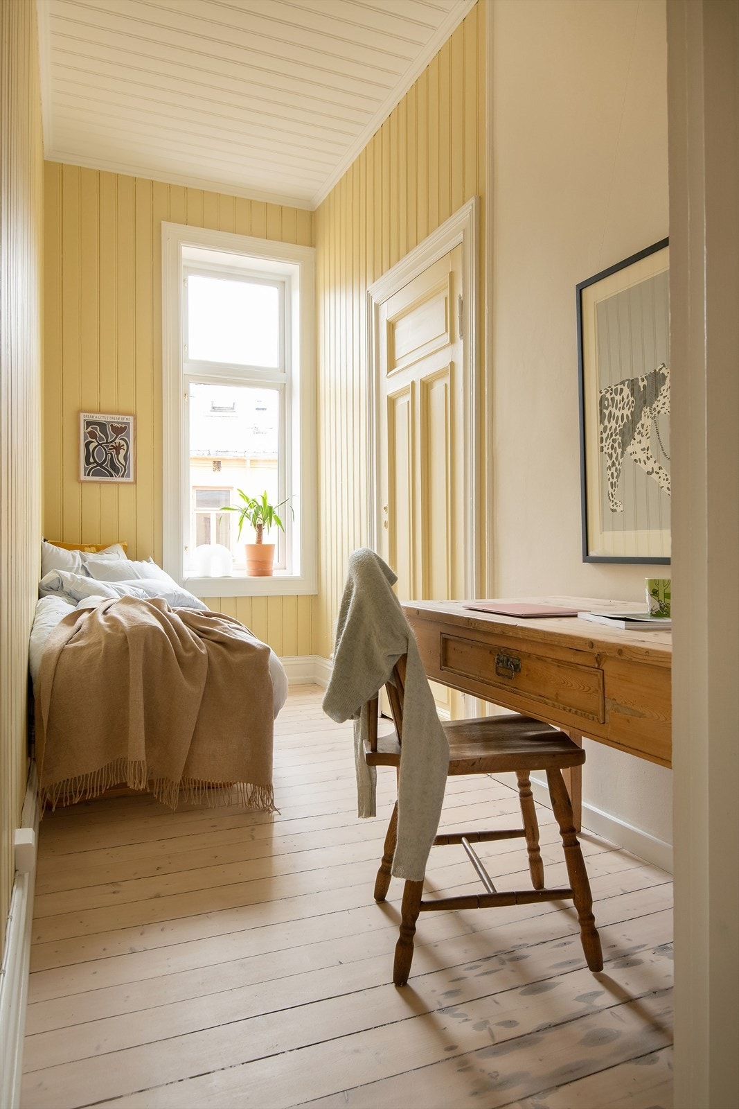 Koselig barnerom/kontor. Galleribilde