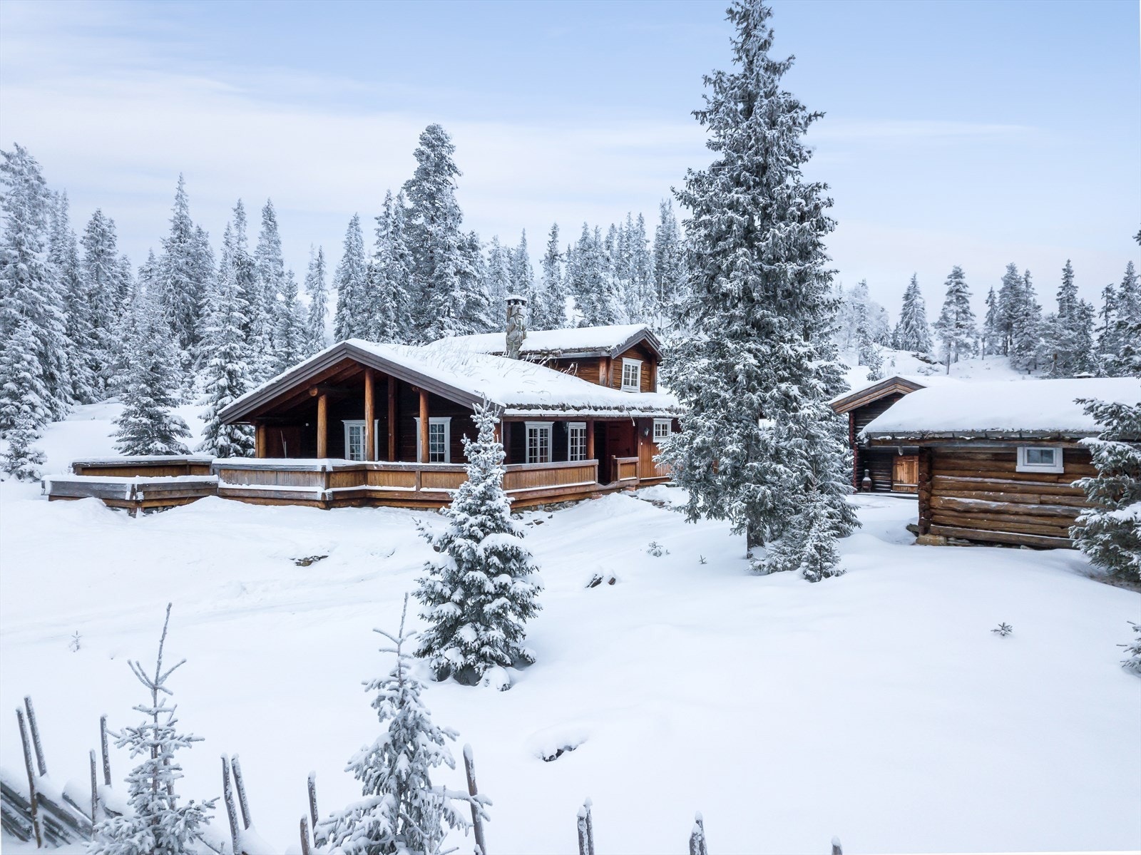 Nordvik Eiendomsmegling ønsker velkommen til Svebakken 2! Galleribilde