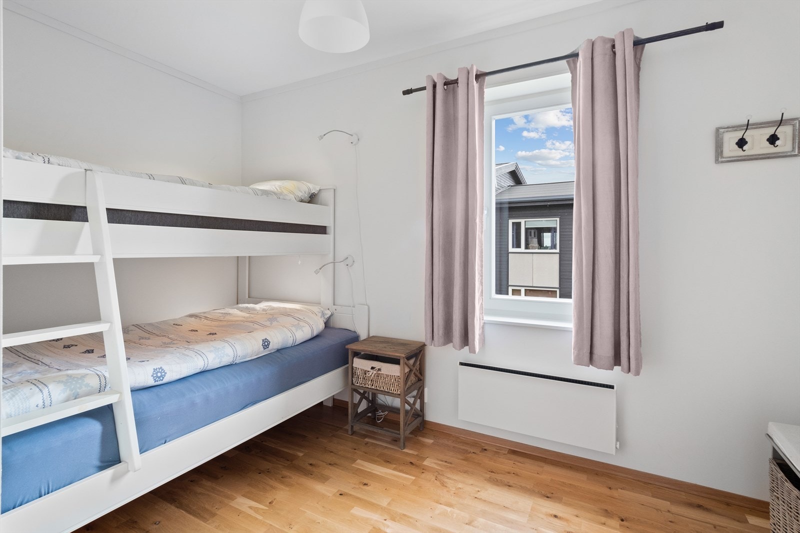 Soverom 2 med plass for familiekøye. Galleribilde