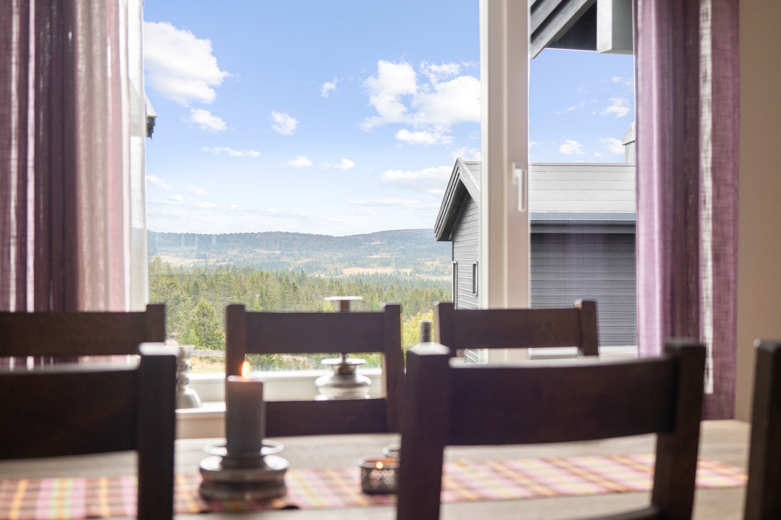 Utsikt fra kjøkkenvinduet. Galleribilde