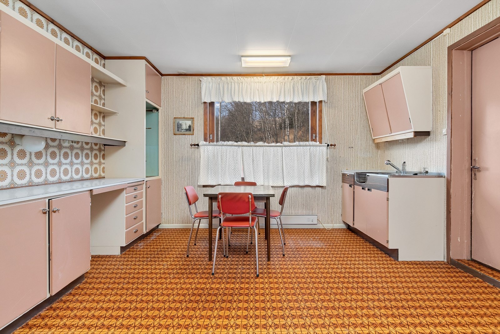 1. etasje - kjøkken 2 Galleribilde
