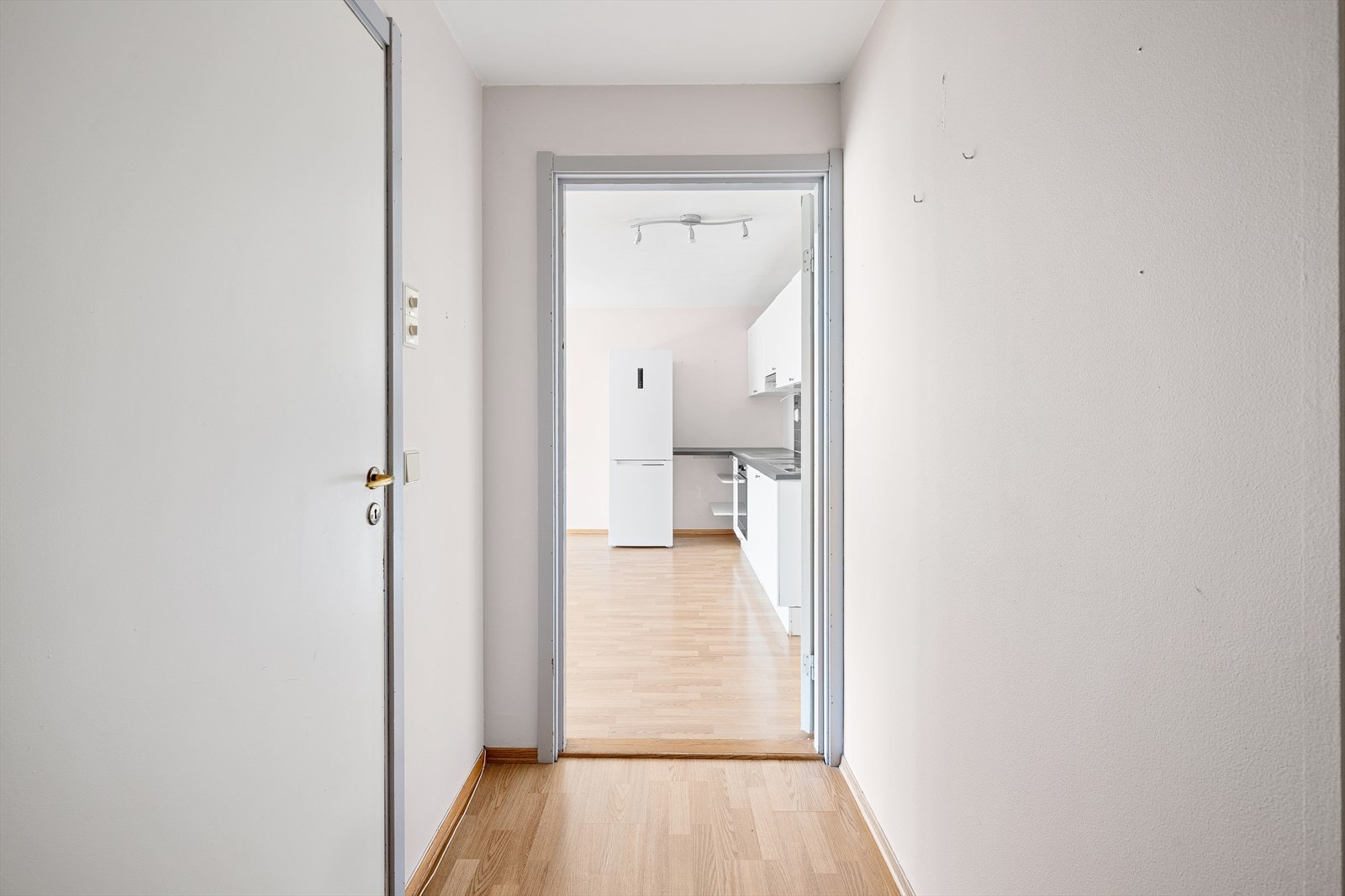 Leiligheten har en luftig og praktisk planløsning Galleribilde