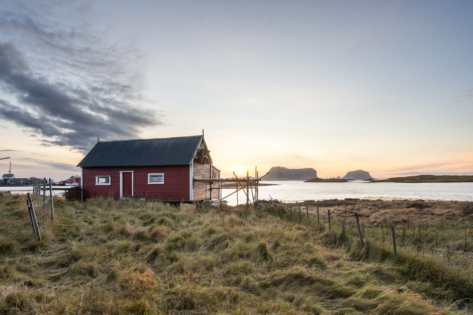 Røstlandet og øyene rundt, der folk bor, er helt flatt og åpen - Noe helt særegent som bør oppleves. Galleribilde