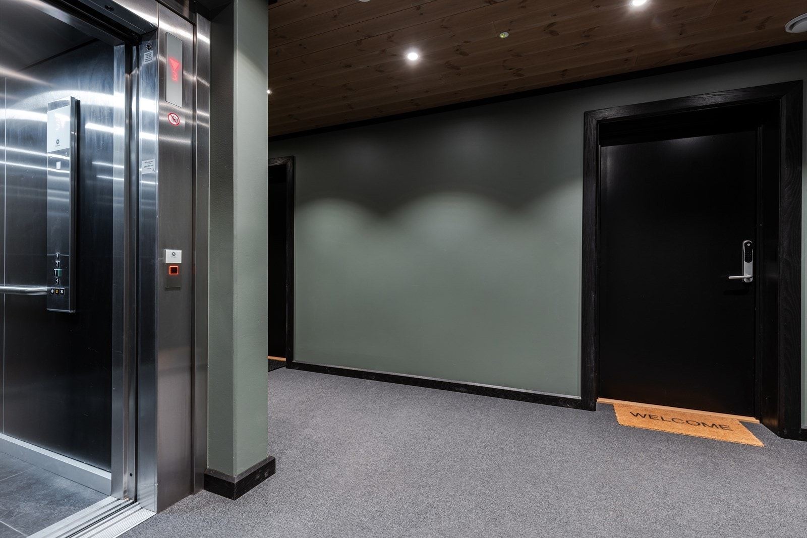 Fyri tunet hus 1 har totalt tolv leiligheter hvorav fire leiligheter i hver etasje. Galleribilde