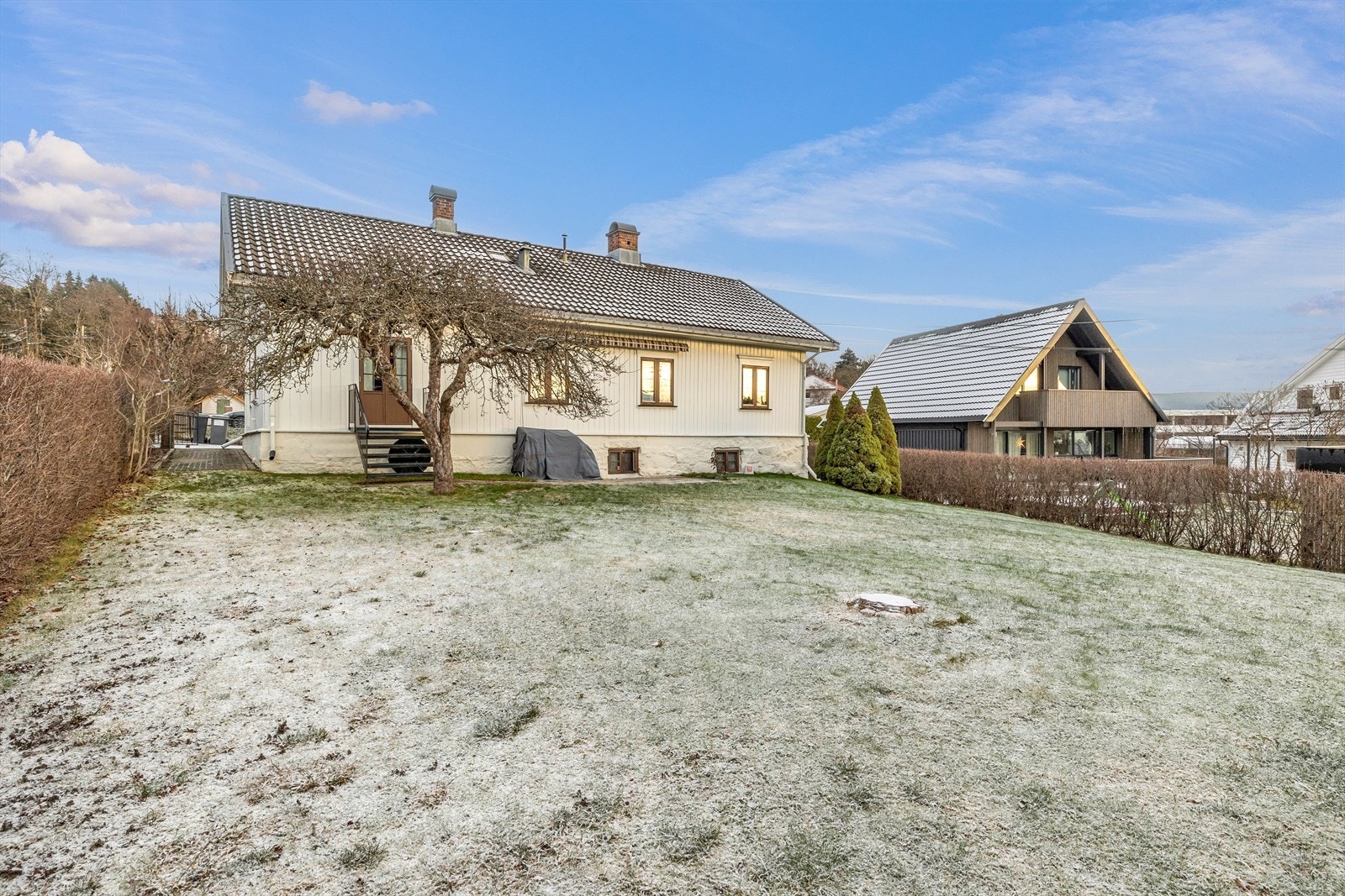 For de med grønne fingre kan man plante og dyrke etter eget ønske i den flotte hagen. Galleribilde