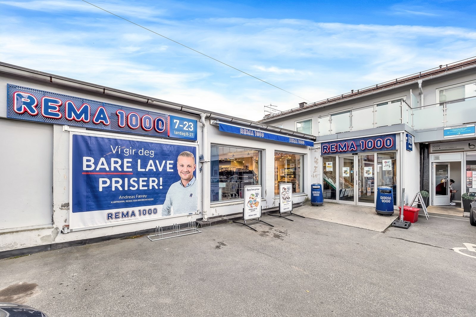 Rema 1000 på Brobekk er ca. 4 minutters gange fra huset. Galleribilde