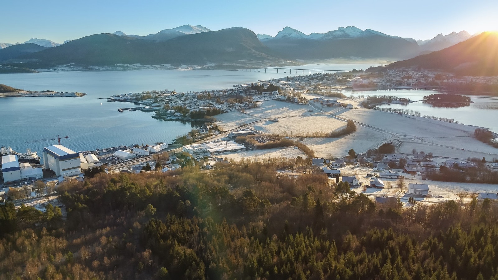 Tomteområde på 41 mål nært Vestnes sentrum Galleribilde