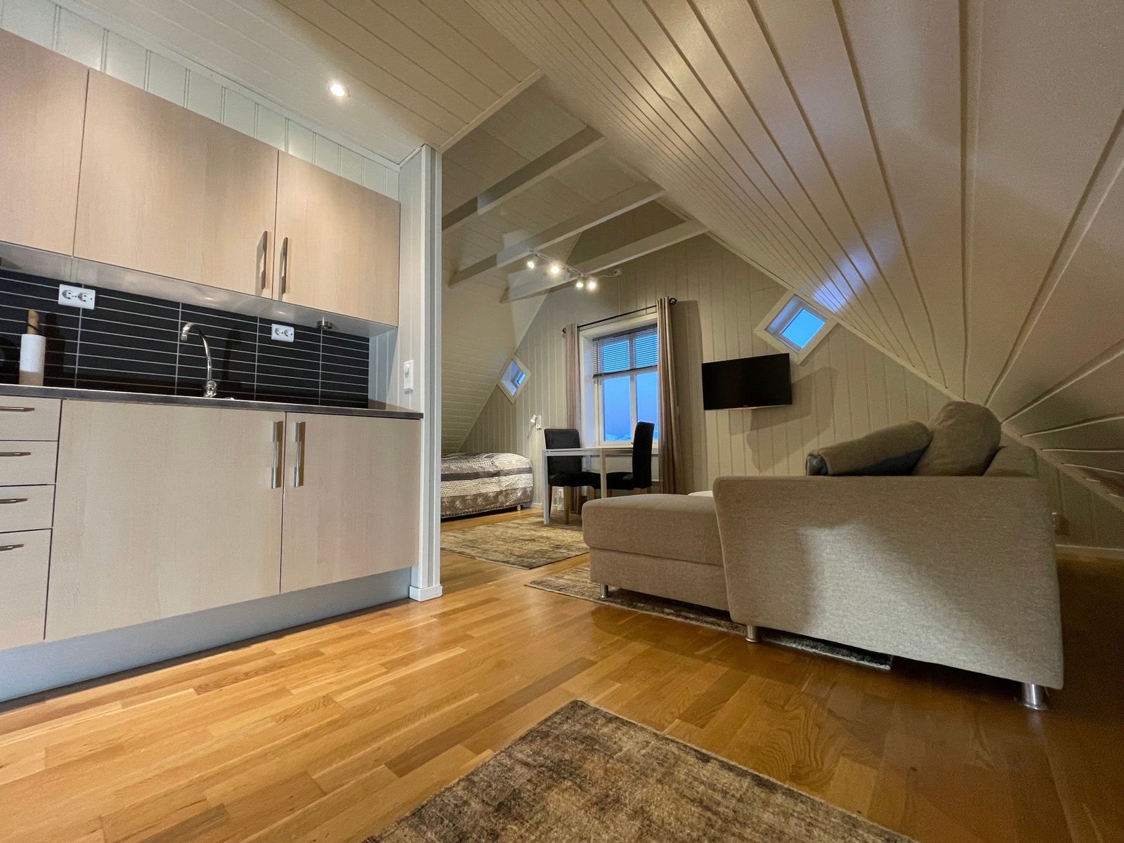 Presttind - sjarmerende studioleilighet - inntil 5 sengeplasser inkl hems Galleribilde