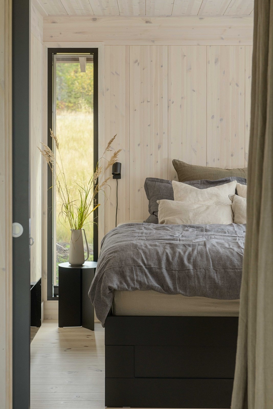 Hytta har to soverom i første etasje. Galleribilde