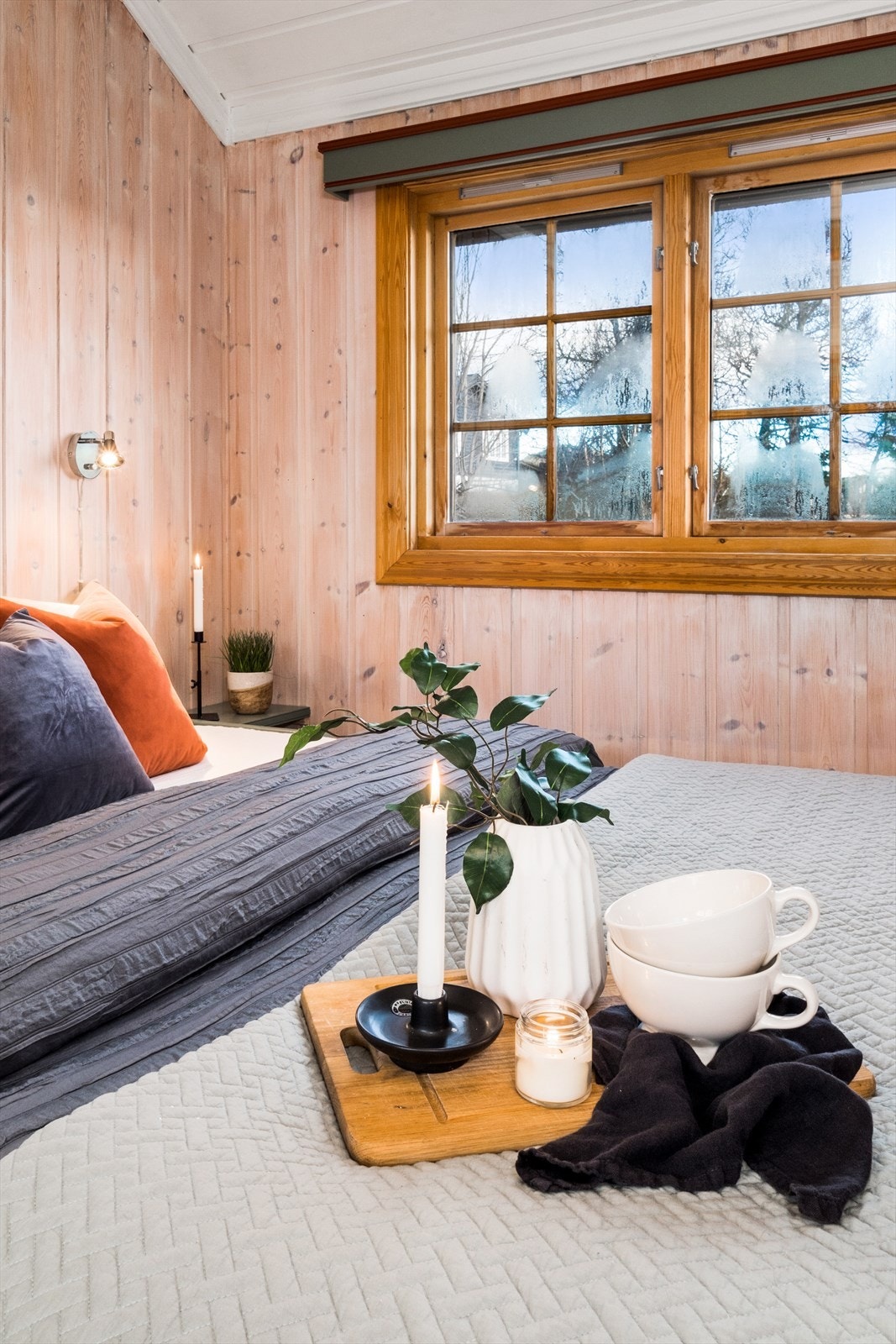 Hytta har tilsammen tre gode soverom. Galleribilde