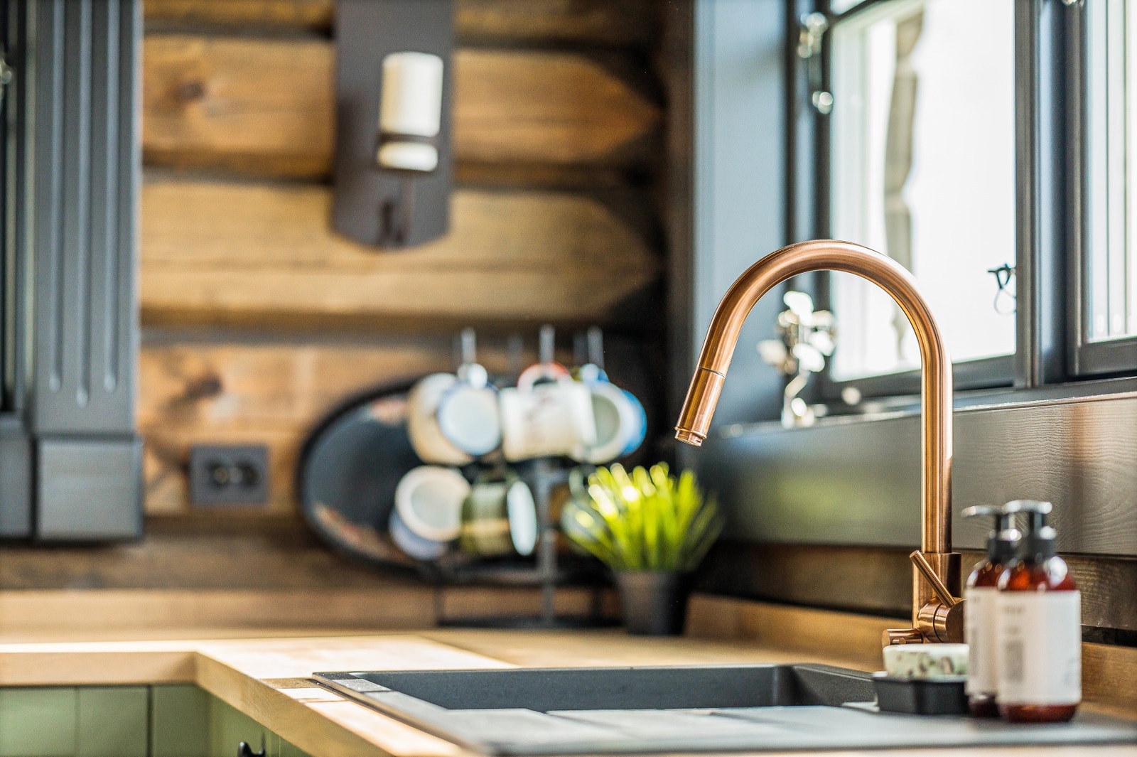 VISNINGSHYTTA i Fjellsnaret, annen planløsning, samme kvaliteter. Eksklusiv standard fra Kvalitetshytter AS. Galleribilde