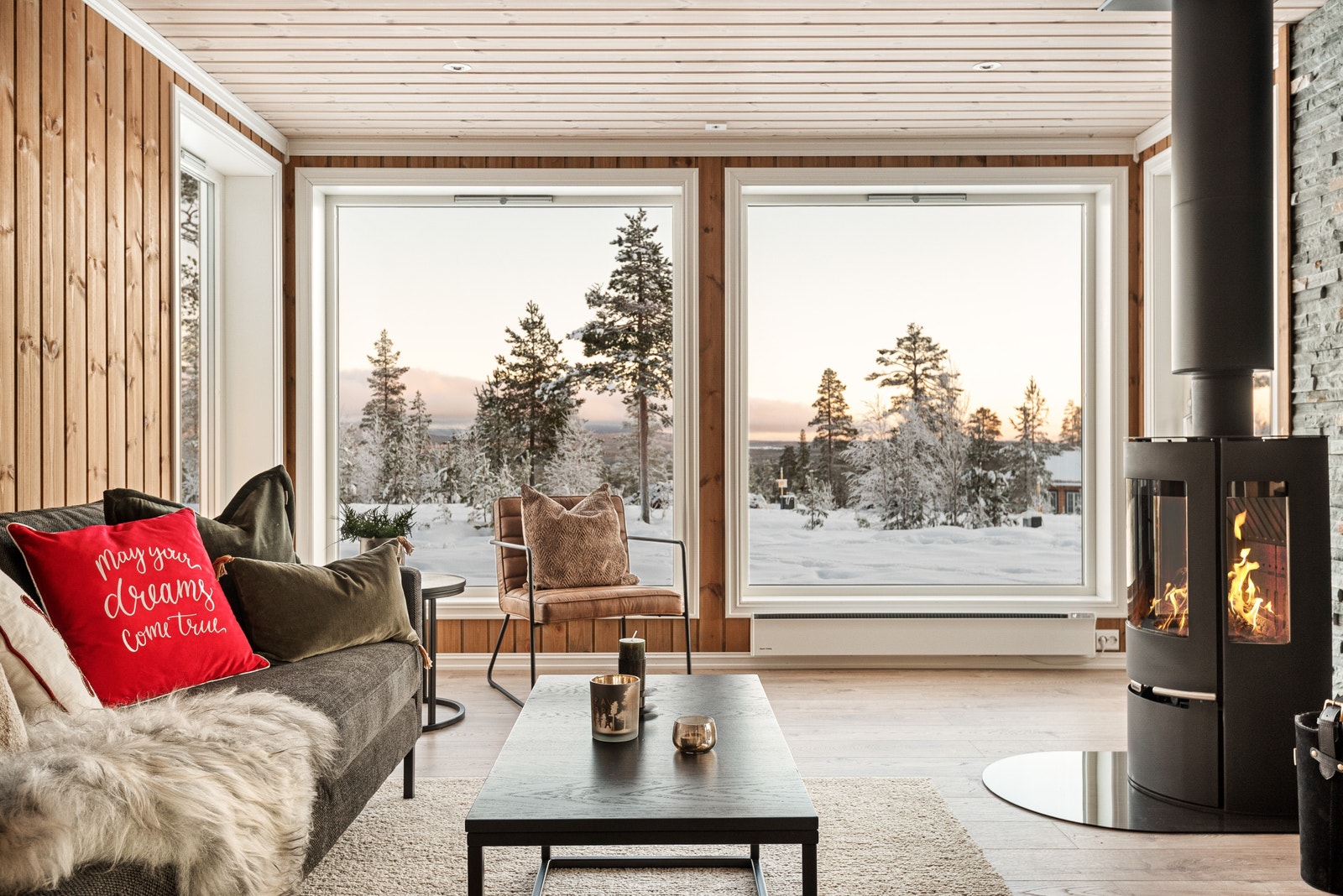 Kos på hytta, sommer som vinter Galleribilde