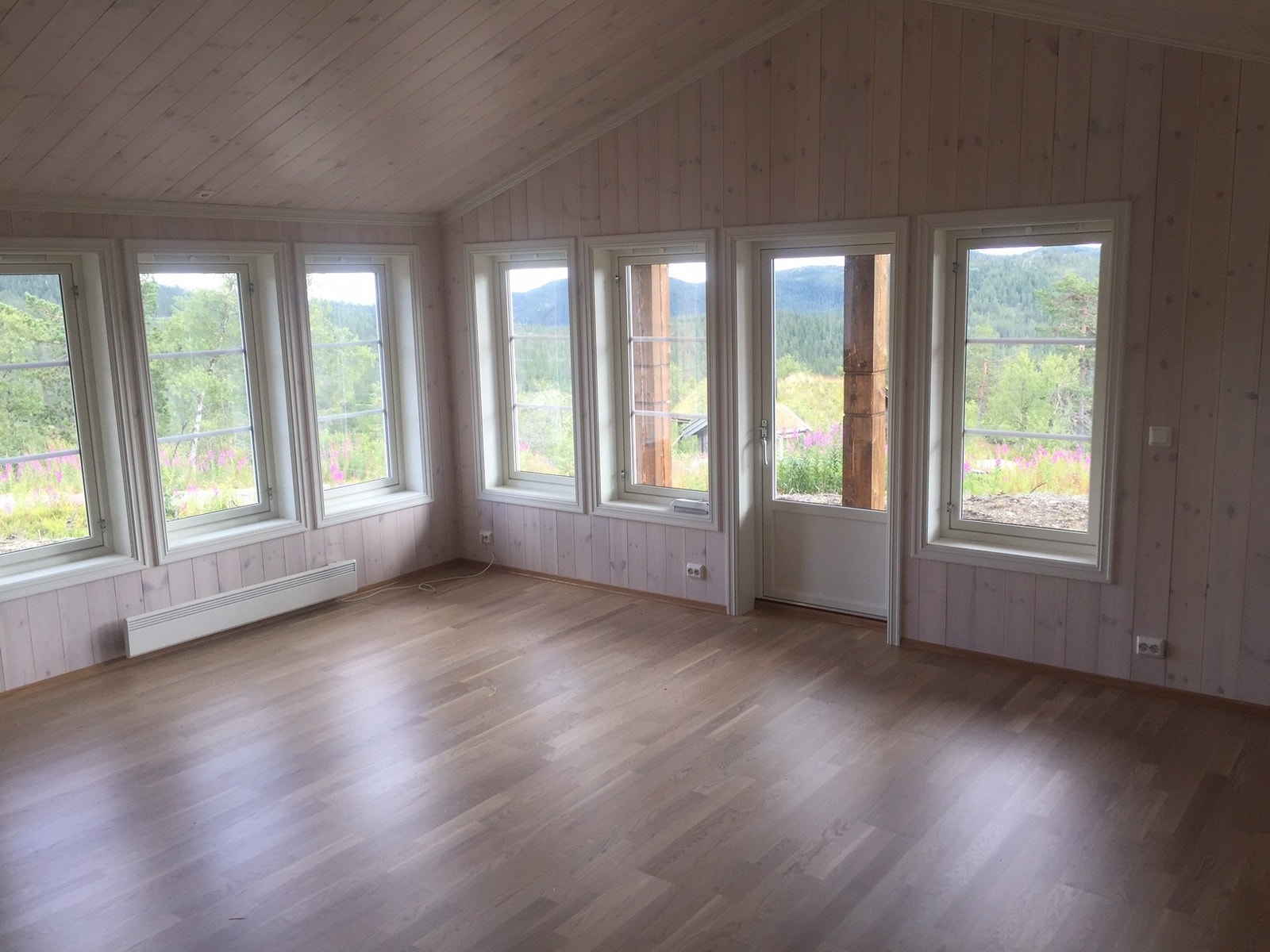 Interiørbilde tilsvarende hytte -stue Galleribilde