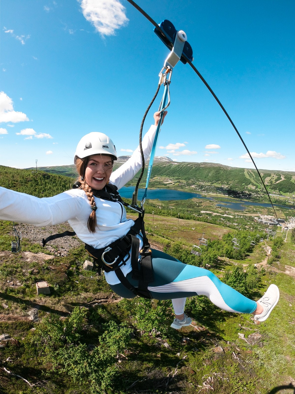 Svev høyt i Geilo Høydepark. Galleribilde