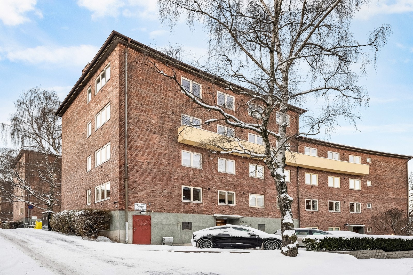 Fasade - varmtvann og oppvarming er inkludert i fellesutgiftene Galleribilde